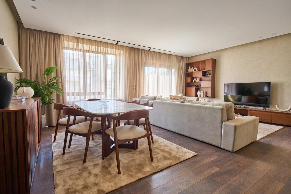 New Eastown 2 Bedroom Apartment